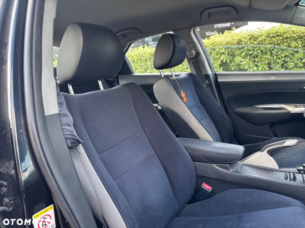 Honda Civic 1.8 Executive - 9