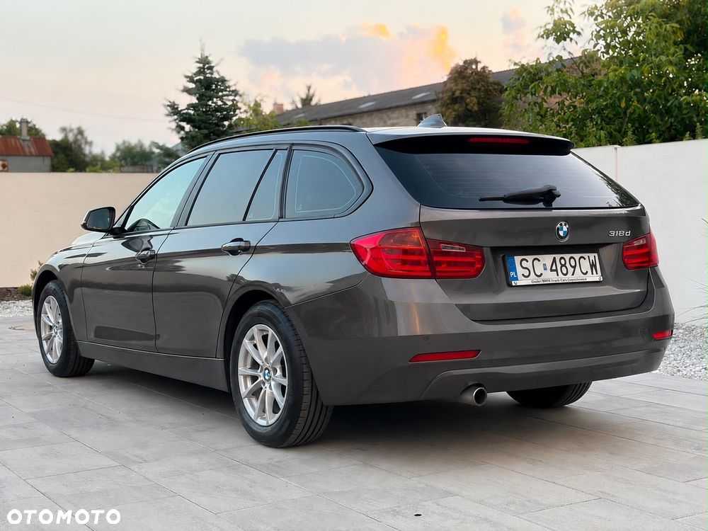 BMW Seria 3 318d DPF - 6