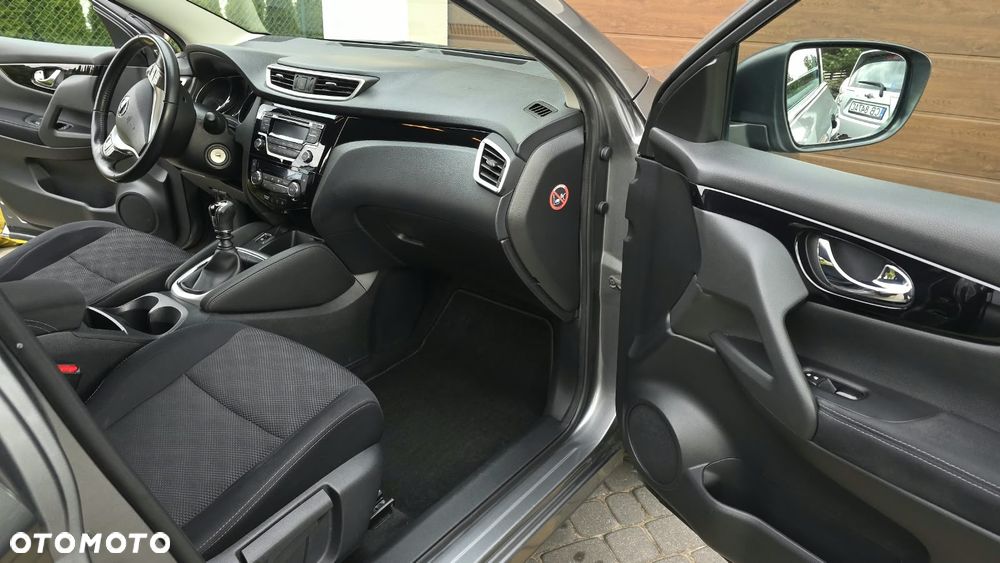 Nissan Qashqai 1.2 DIG-T Acenta EU6 - 21