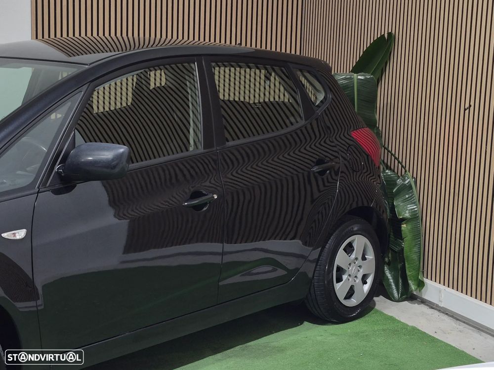 Kia Venga 1.4 CVVT EX ISG - 3