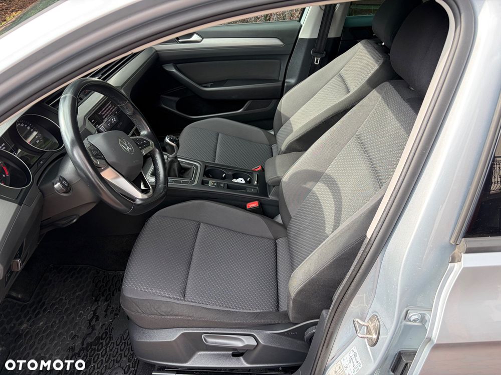 Volkswagen Passat 2.0 TDI EVO Business - 10