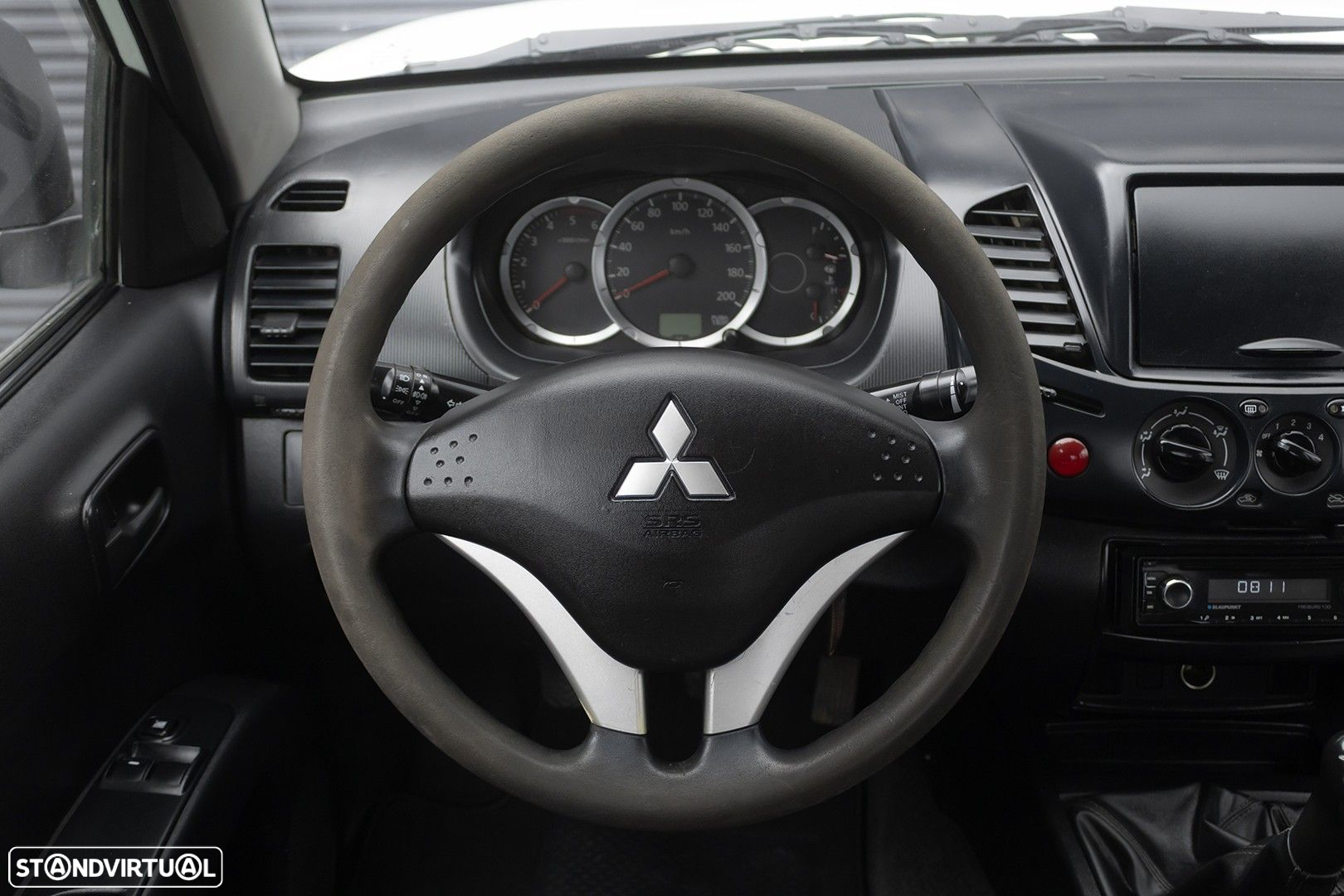 Mitsubishi L200 2.5 DI-D CS Inform AC 4WD - 13