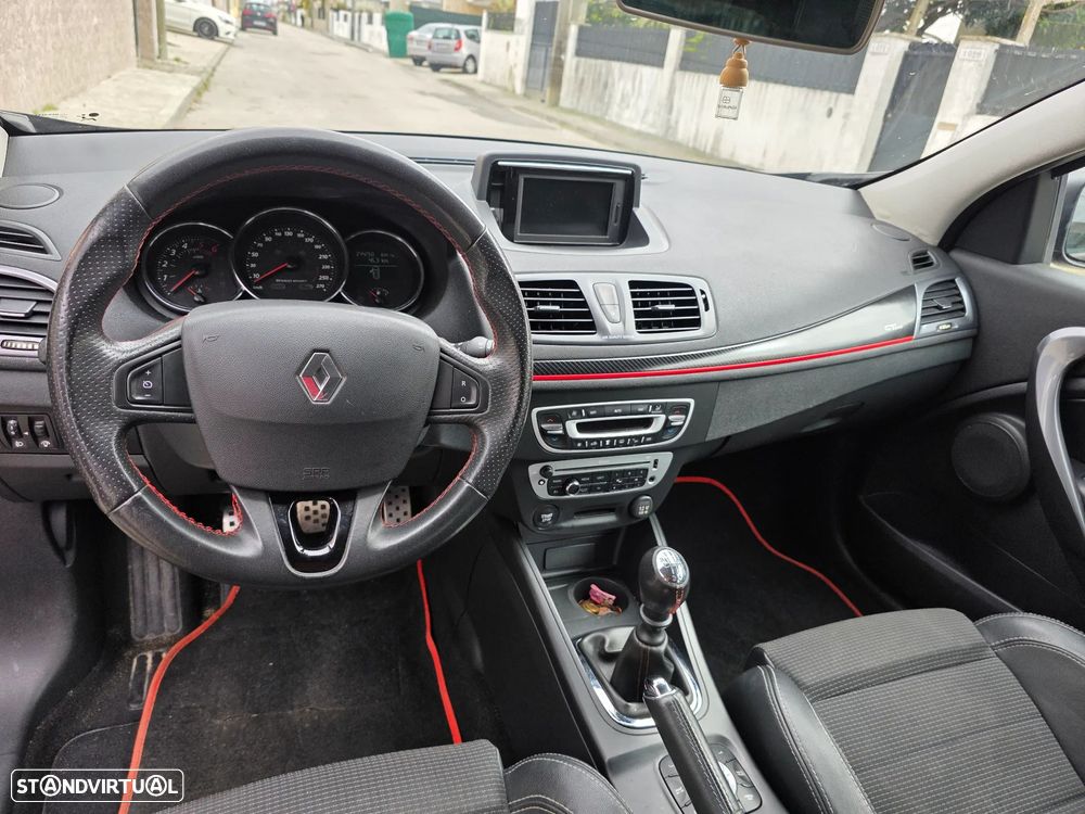 Renault Mégane Coupe Energy dCi 110 FAP Start & Stop GT Line - 4