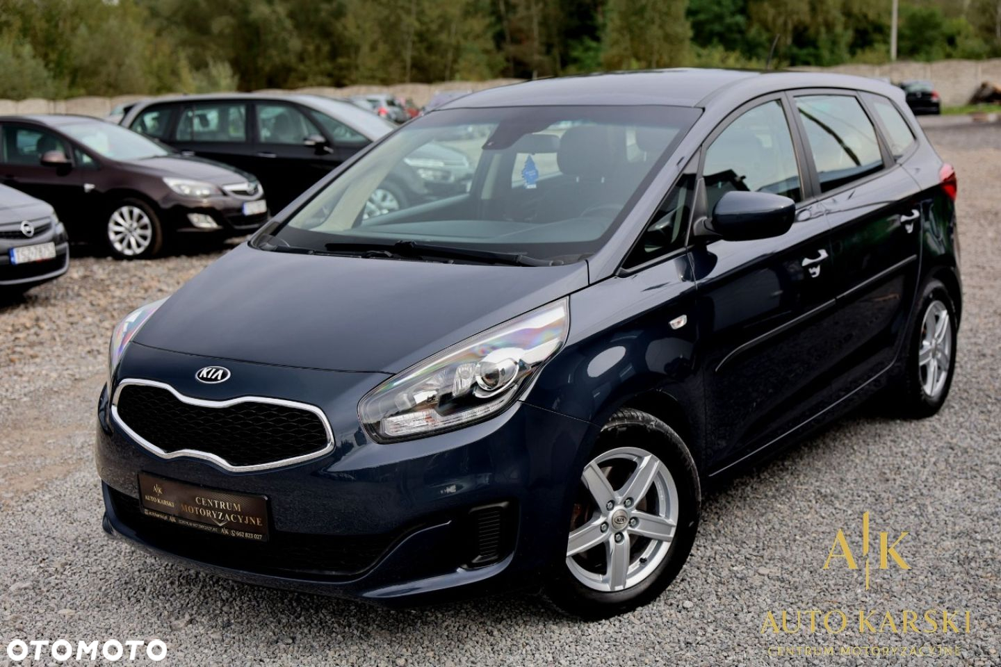 Kia Carens - 9