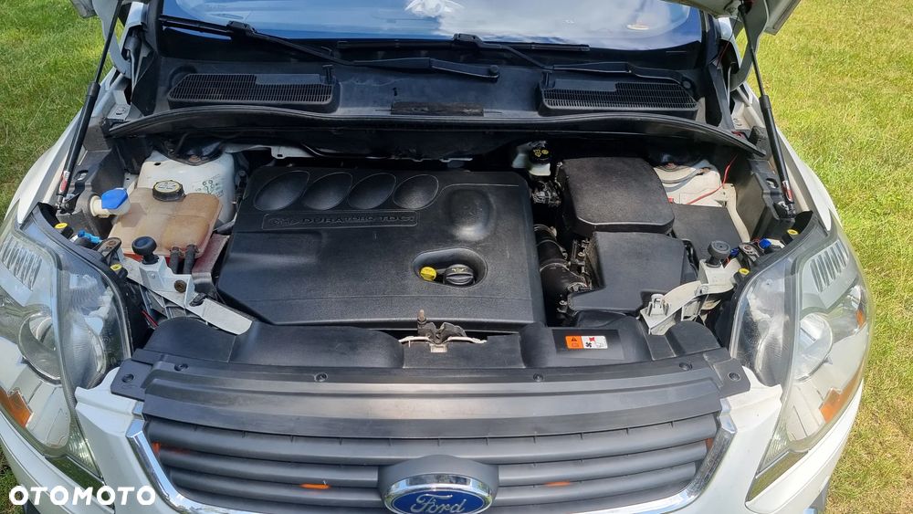 Ford Kuga 2.0 TDCi Titanium - 14