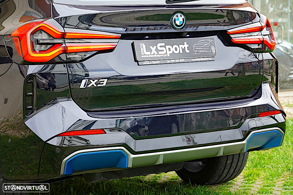 BMW iX3 M Sport Inspiring - 15