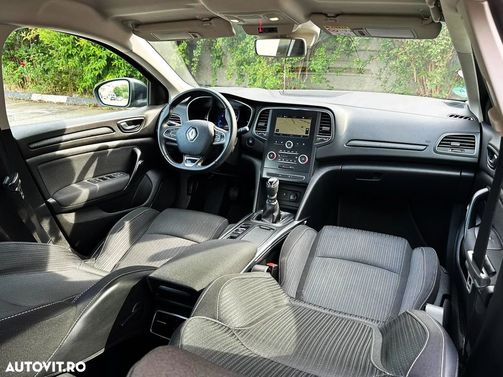Renault Megane TCe GPF Business - 8