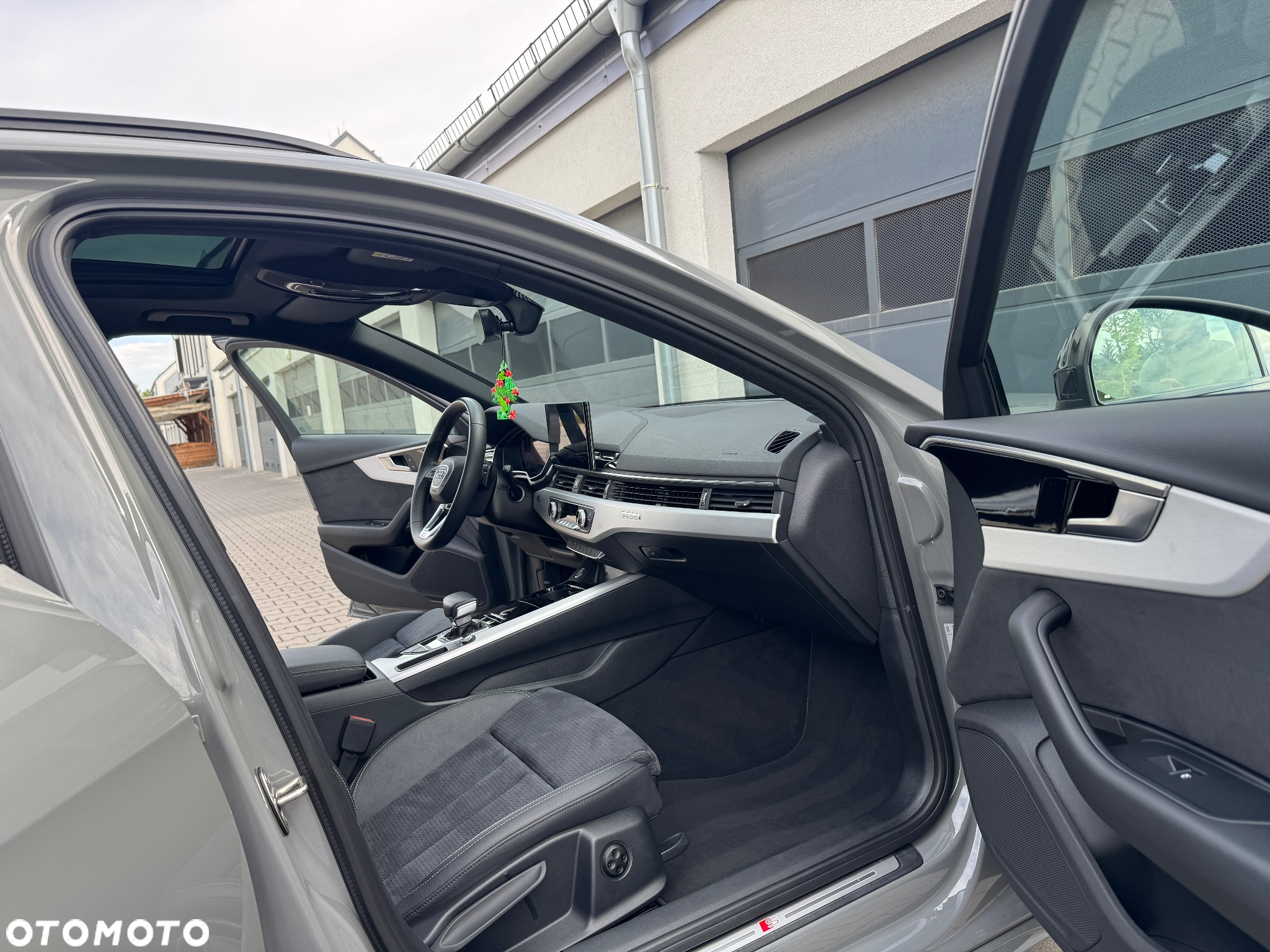 Audi A4 Avant 40 TDI quattro S tronic S line - 26
