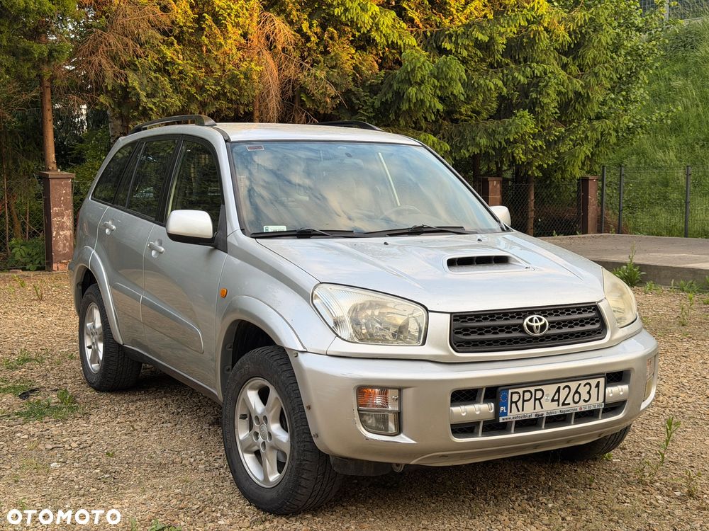 Toyota RAV4 D-4D 4x4 - 3