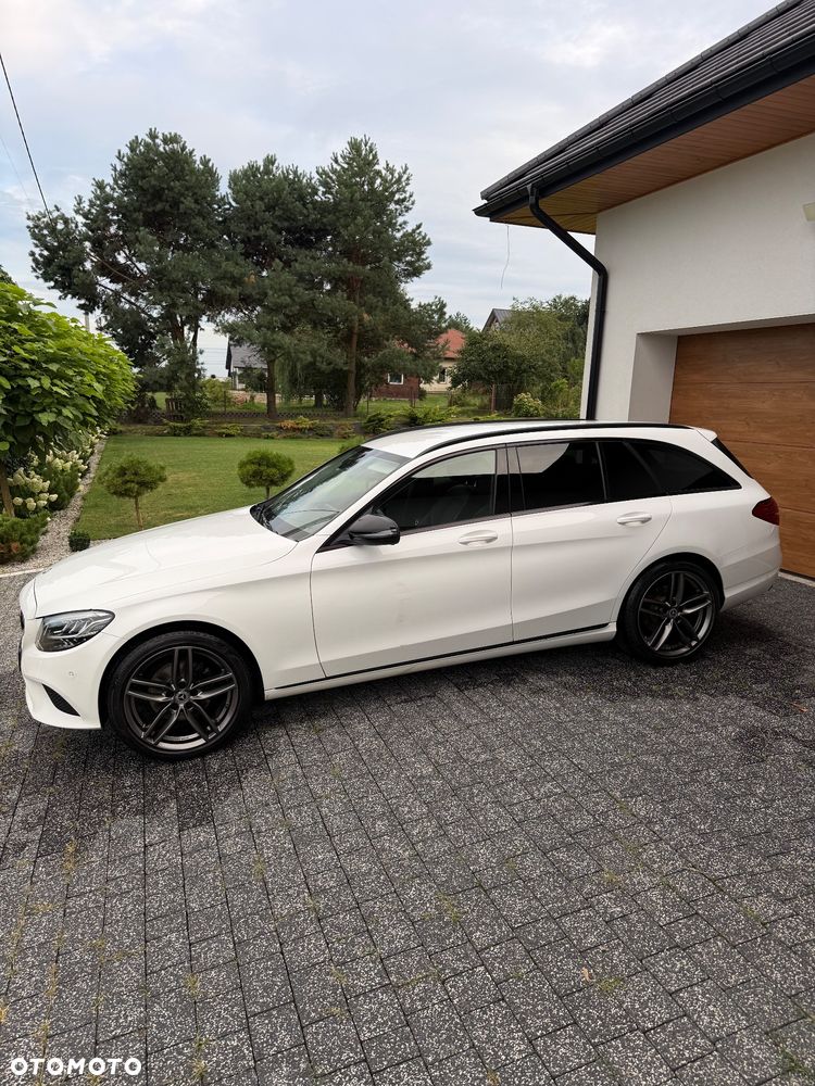 Mercedes-Benz Klasa C 220 d 4Matic 9G-TRONIC AMG Line - 13
