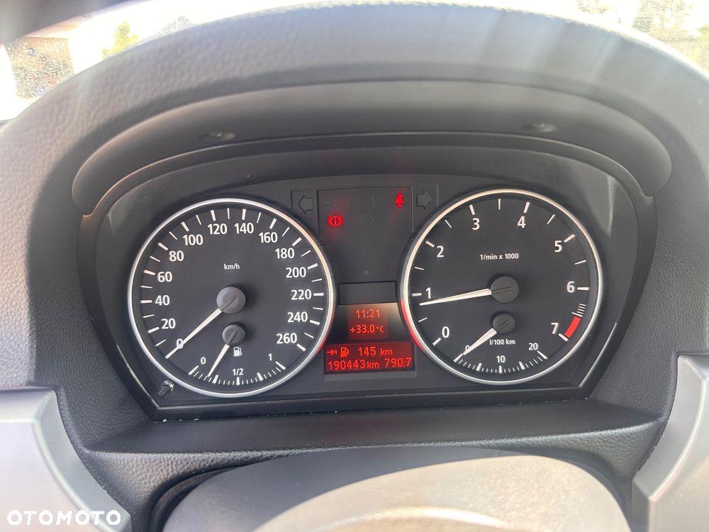 BMW Seria 3 - 24