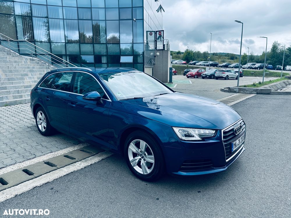 Audi A4 Avant 2.0 TDI S tronic Sport - 2