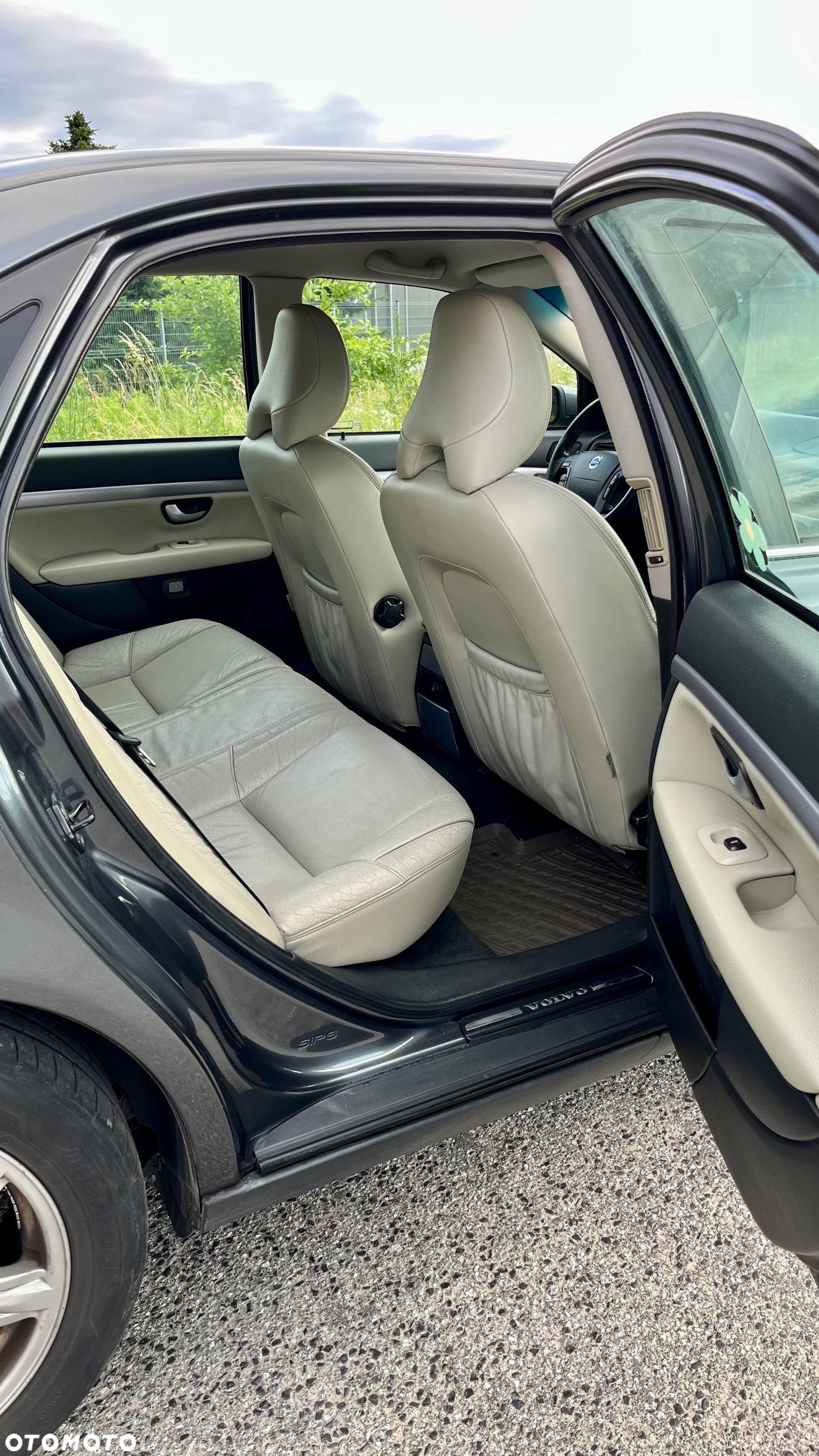 Volvo S80 2.4 - 38