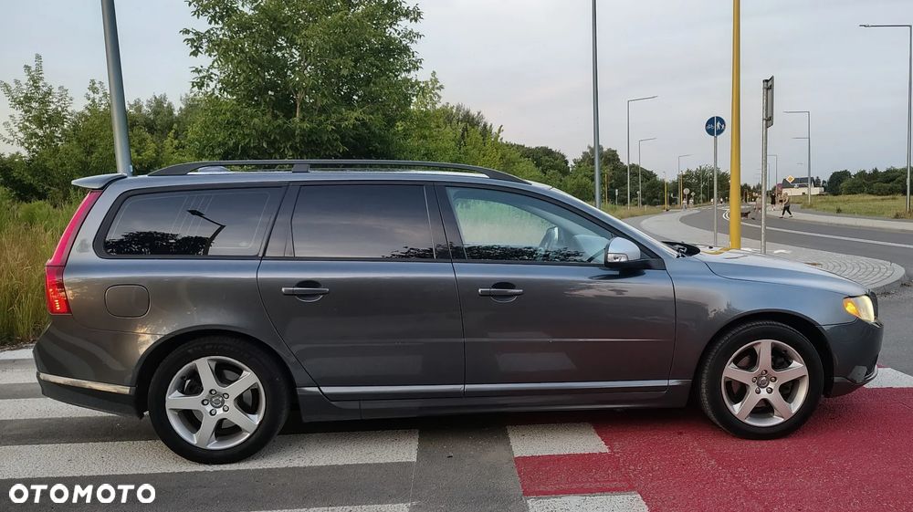 Volvo V70 2.0D Momentum - 5