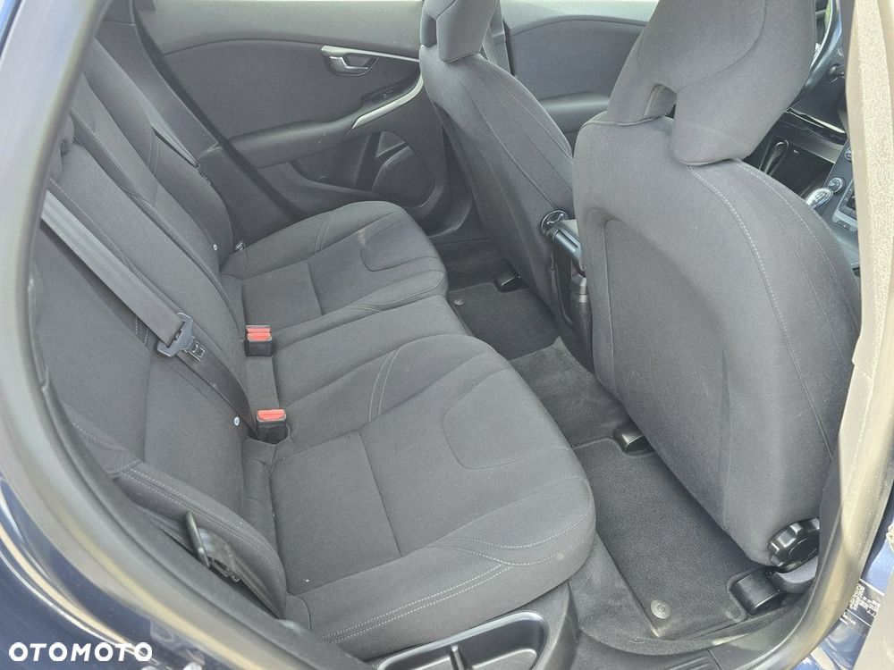 Volvo V40 - 19