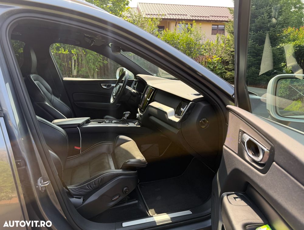 Volvo XC 60 D4 R-Design - 3