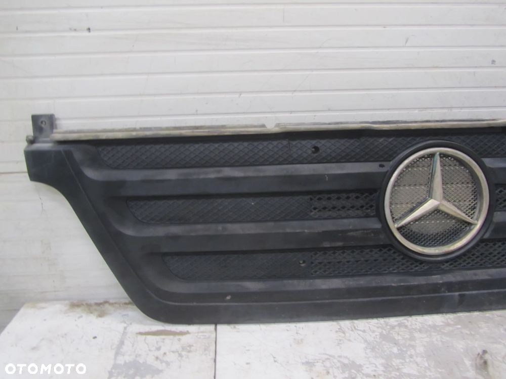 mercedes axor grill atrapa a9448880023 - 3