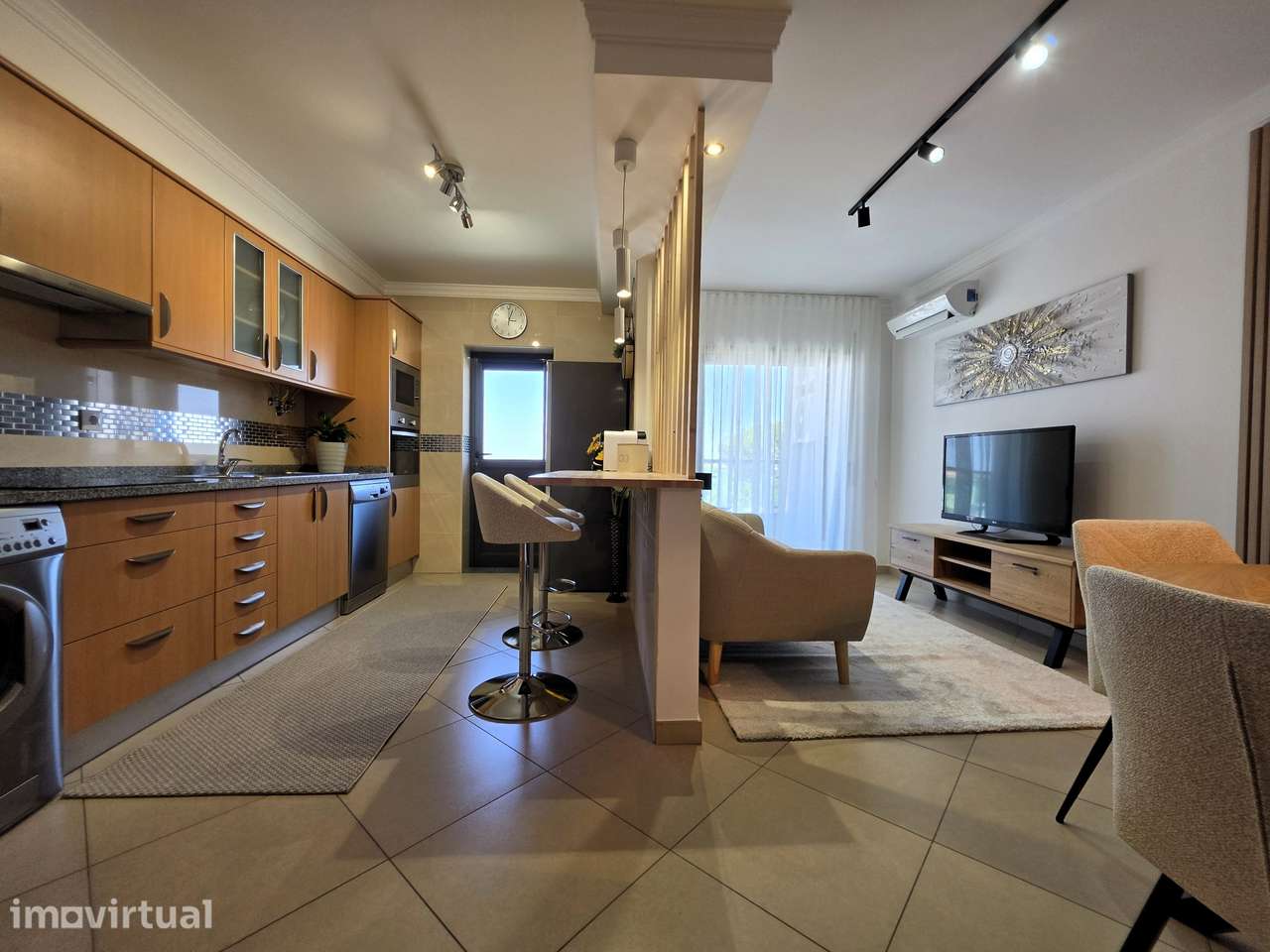 Apartamento Moderno com Piscina, Varanda e Estacionamento no Algarve - Grande imagem: 3/31