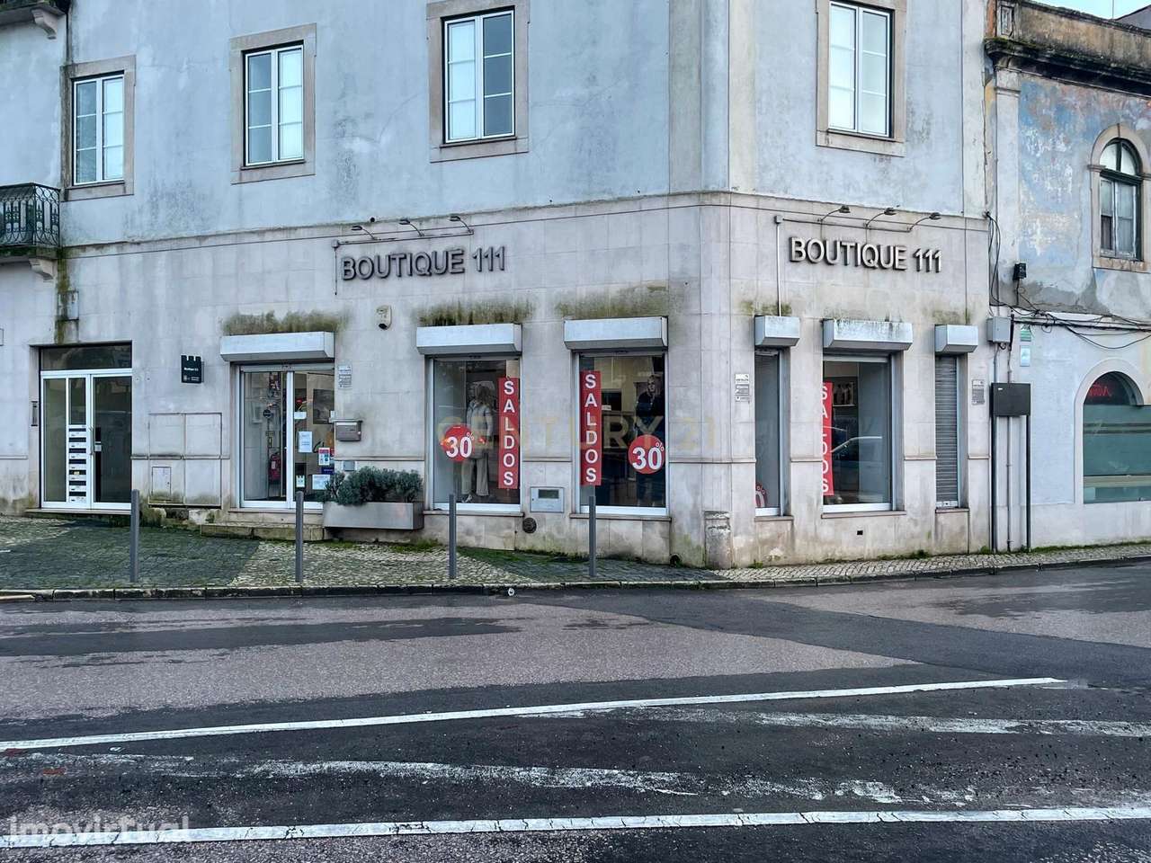 Loja para arrendamento – Localização premium no centro de Torres Novas - Grande imagem: 3/10