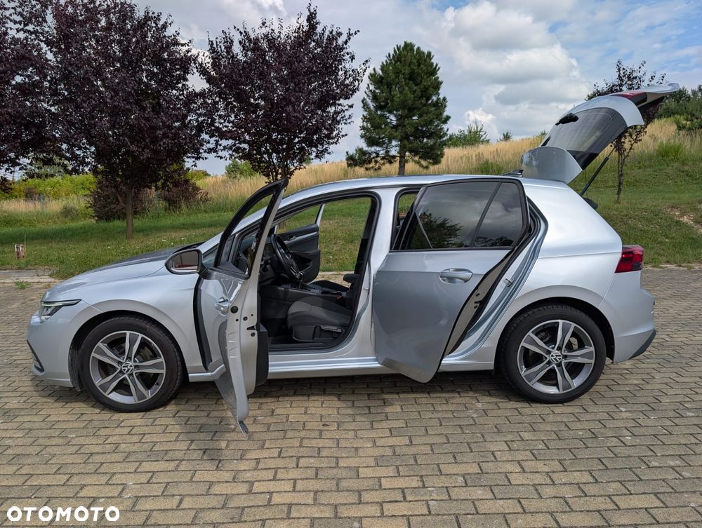 Volkswagen Golf 2.0 TDI Life - 32