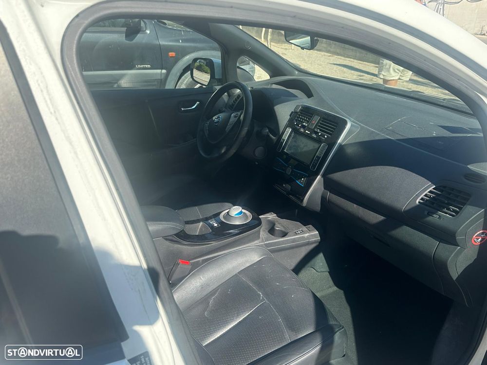 Nissan Leaf - 9