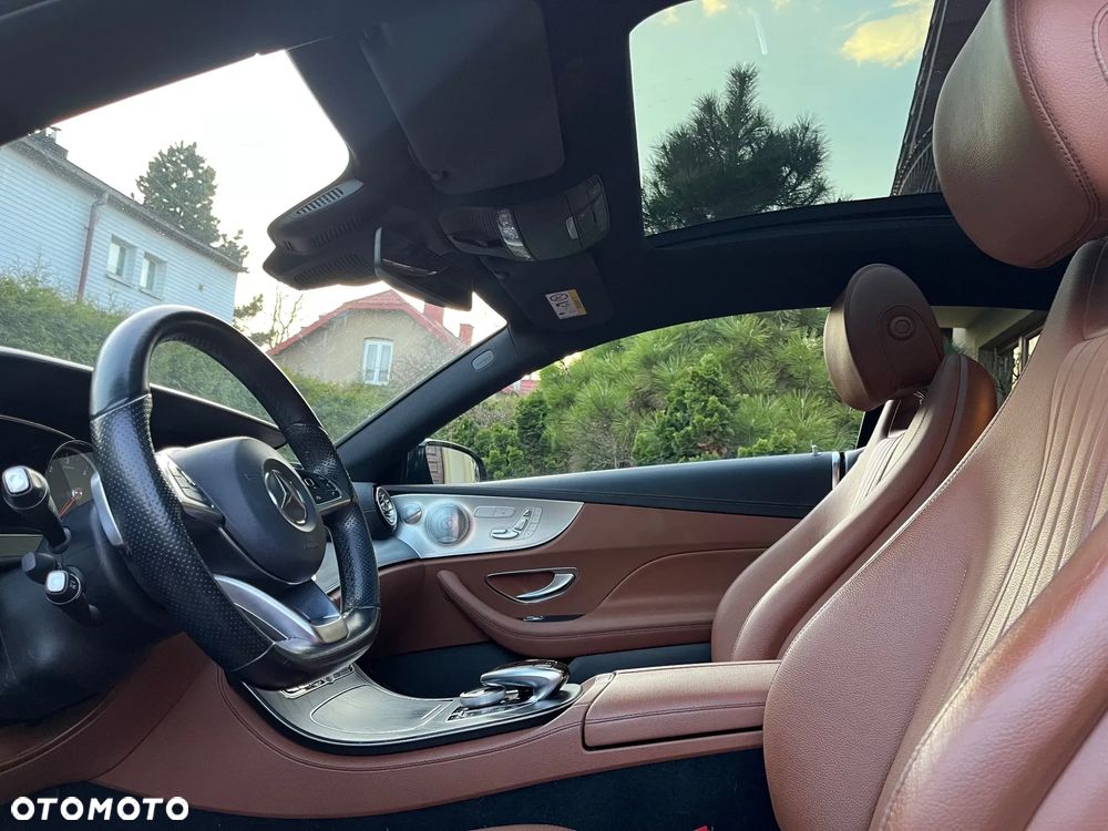 Mercedes-Benz Klasa E 220 d 4-Matic 9G-TRONIC - 15