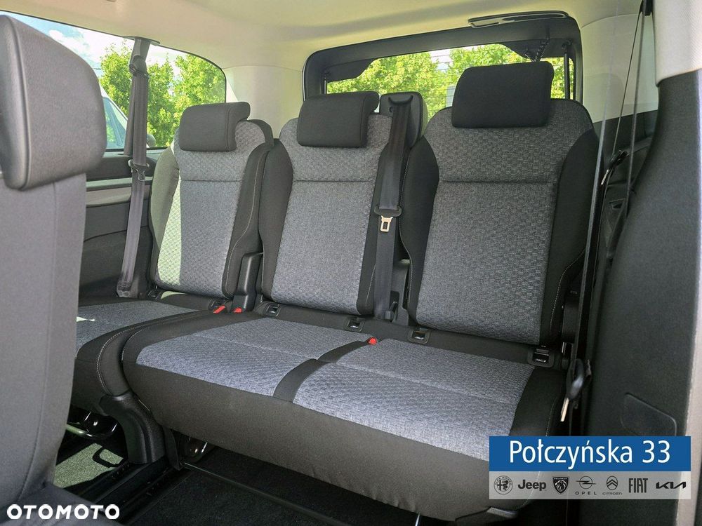 Peugeot Traveller - 24