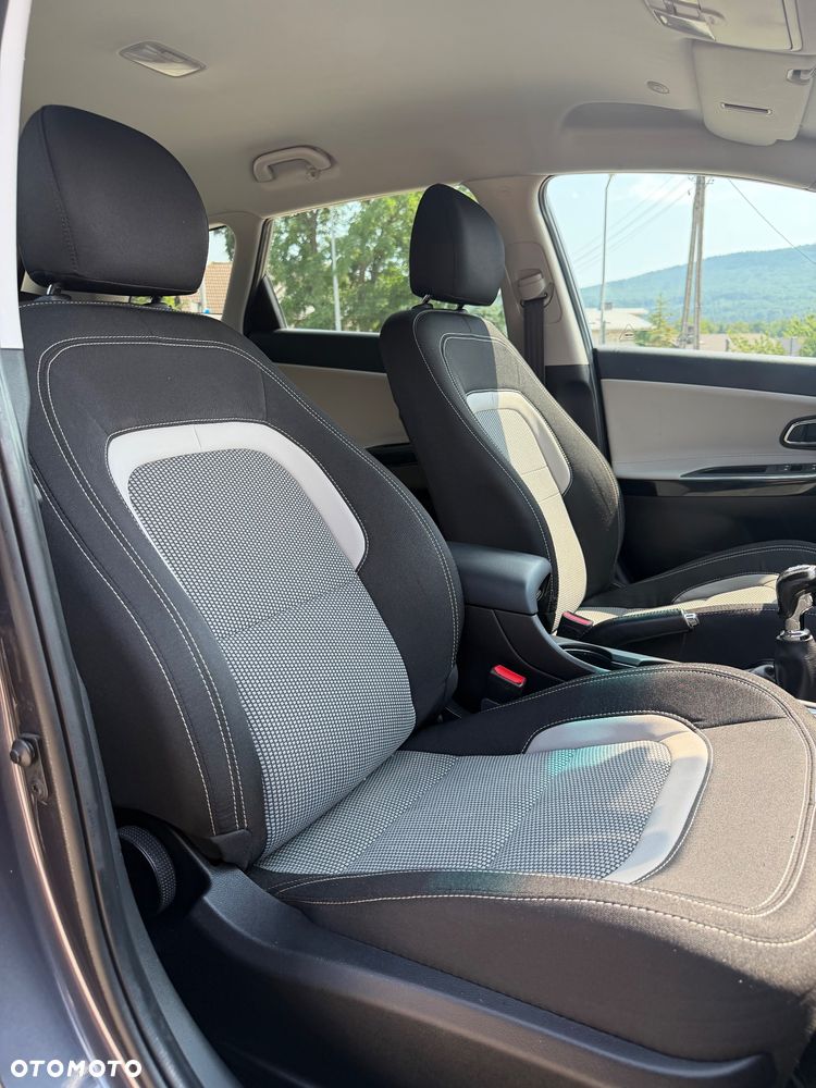 Kia Ceed 1.6 GDI Platinum Edition - 24