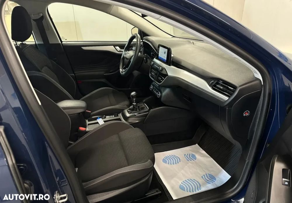 Ford Focus 1.0 EcoBoost Titanium - 9