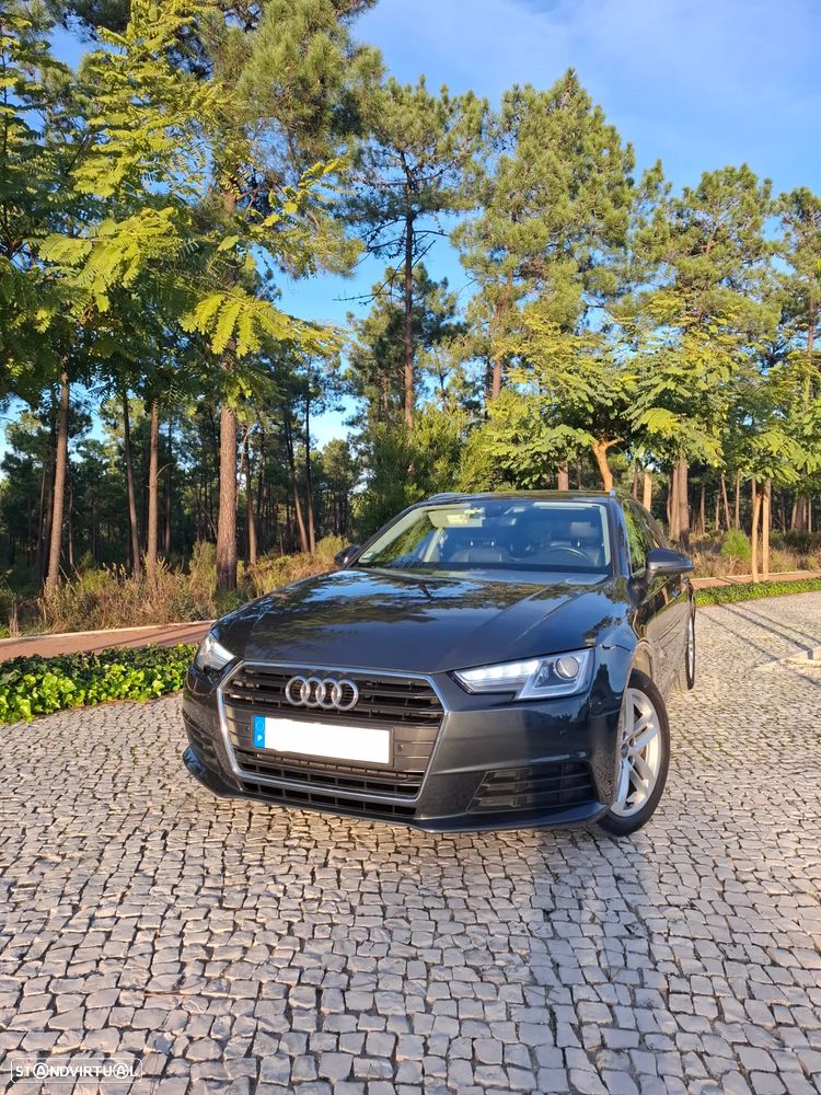 Audi A4 Avant 2.0 TDI S tronic - 1