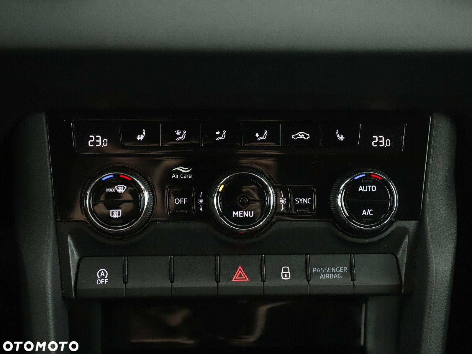 Skoda Karoq 2.0 TDI SCR 4x4 Sportline DSG - 17