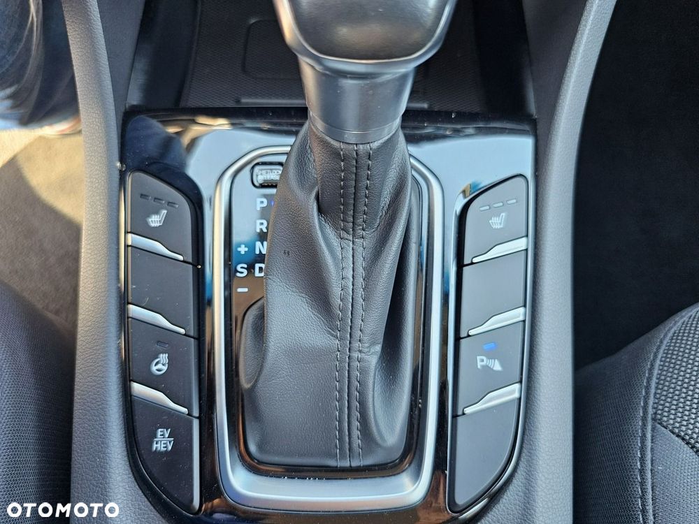 Hyundai IONIQ plug-in hybrid Premium - 38