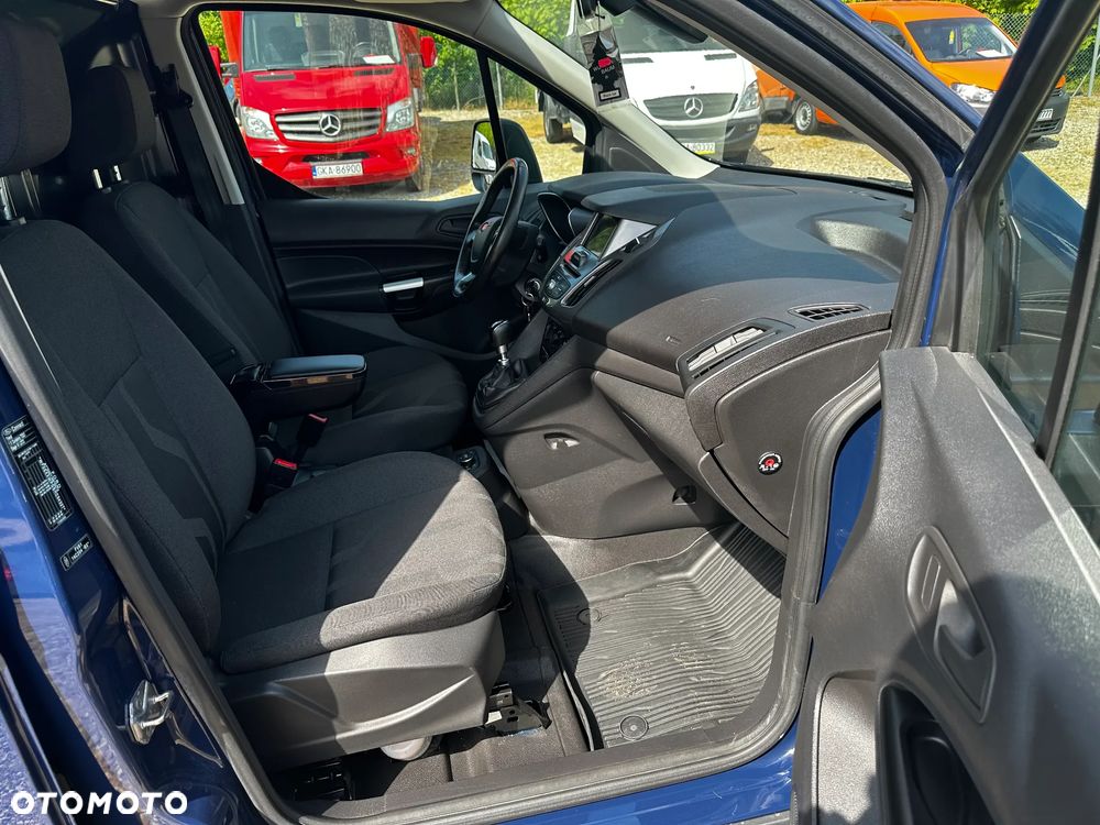 Ford Transit Connect - 17