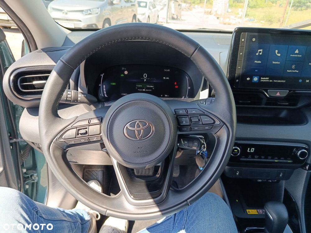 Toyota Yaris Hybrid 1.5 Style - 17