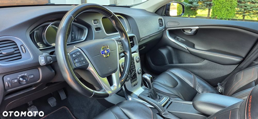 Volvo V40 D4 Ocean Race - 8