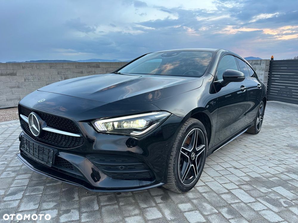 Mercedes-Benz CLA 250 e 8G-DCT AMG Line - 1