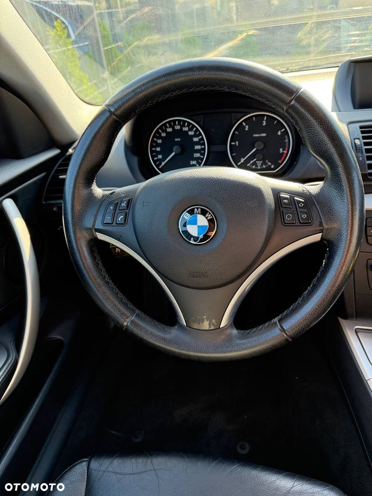BMW Seria 1 2010 photo 4