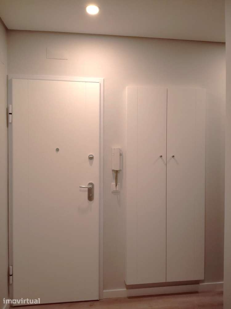 T2 Remodelado Buraca, Amadora - Grande imagem: 4/14