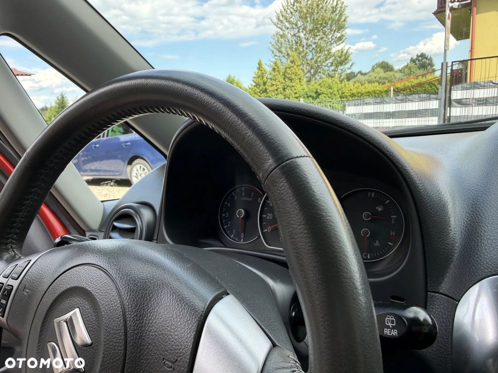 Suzuki SX4 1.6 GS / Premium - 17