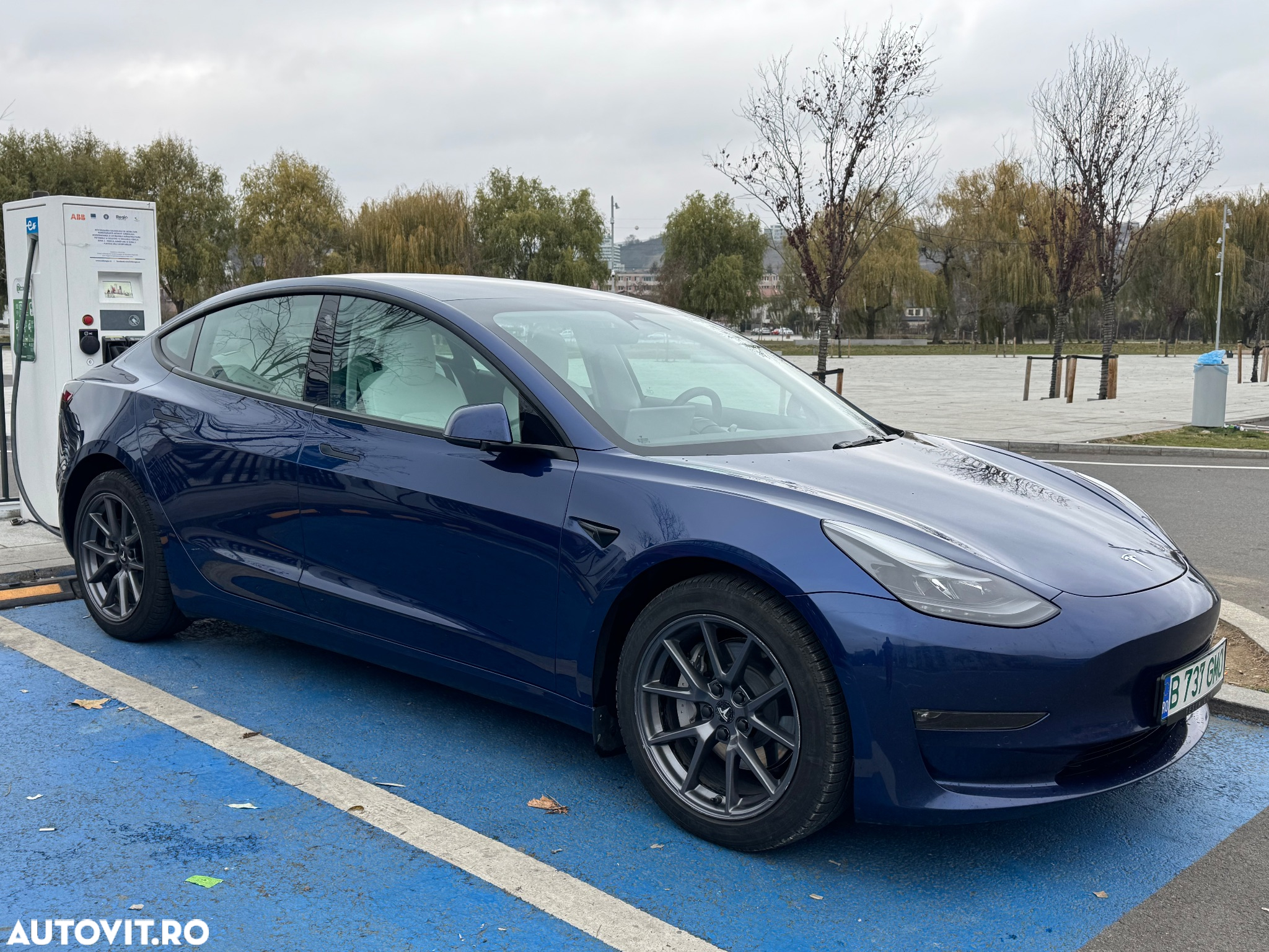 Tesla Model 3 Long Range - 2