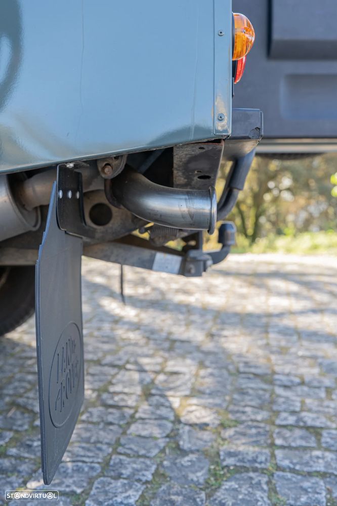 Land Rover Defender - 17