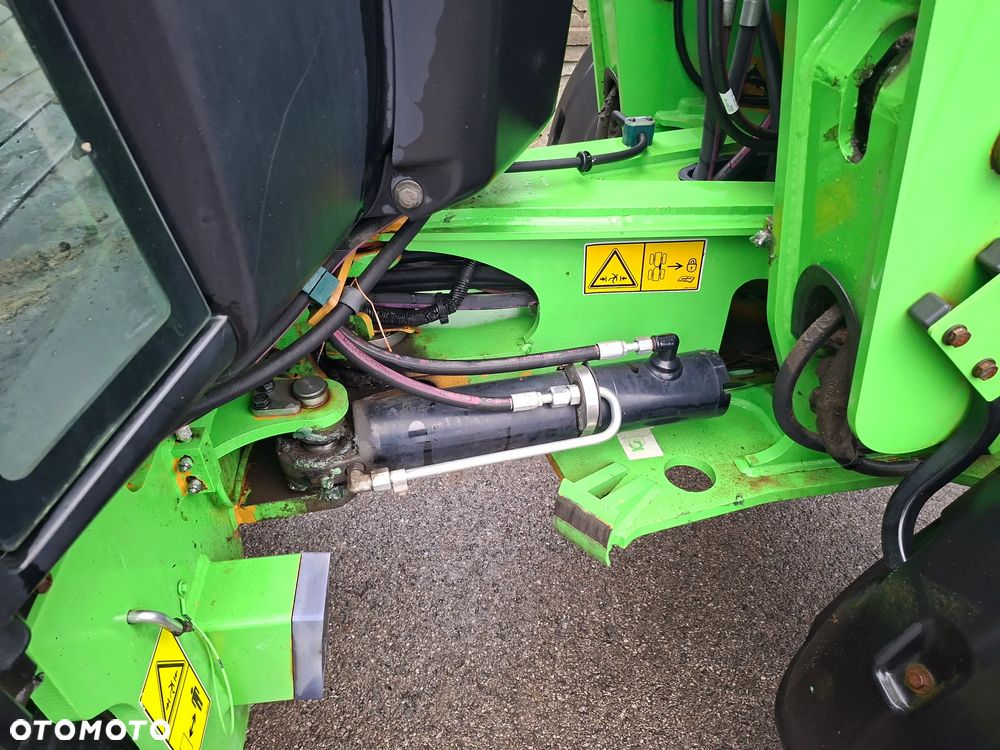 Caterpillar CAT 906 M - 25