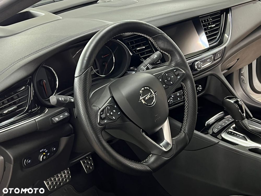 Opel Insignia 2.0 T 4x4 Innovation S&S - 7