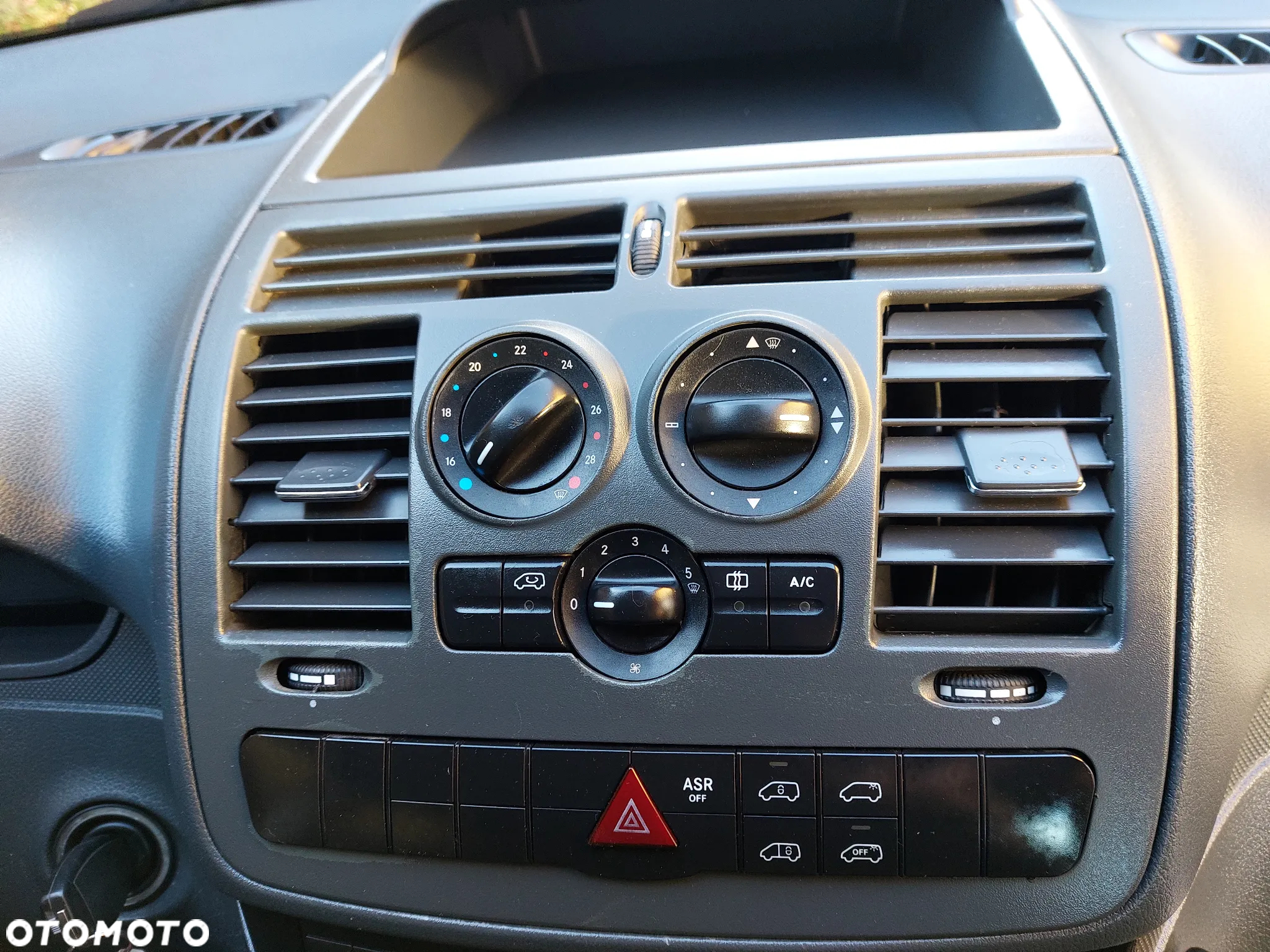 Mercedes-Benz Vito - 8