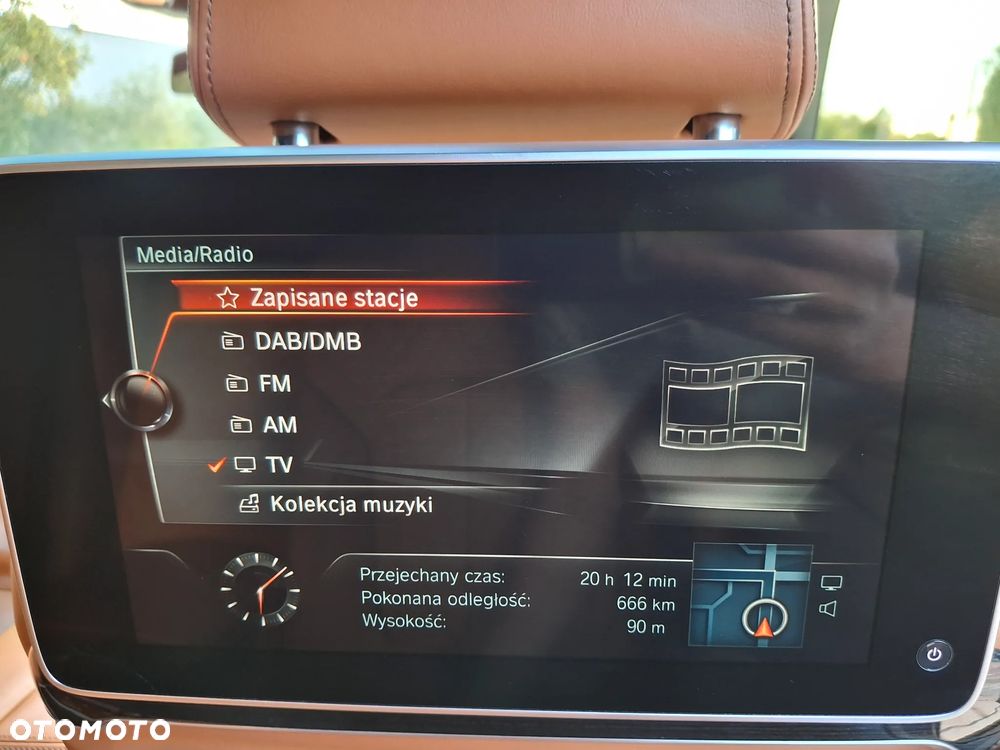 BMW Seria 7 750i xDrive - 16