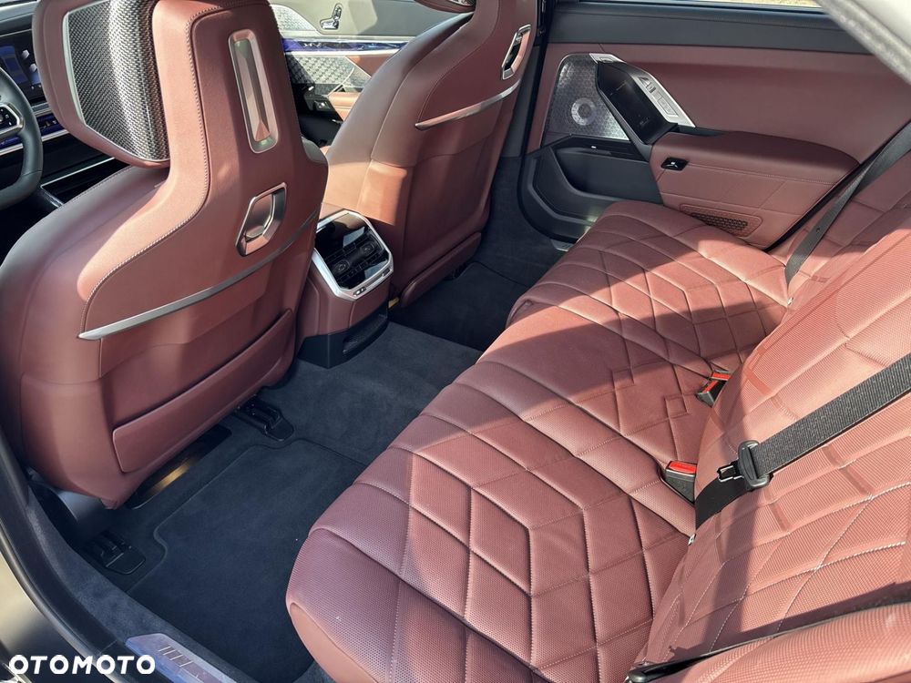 BMW Seria 7 - 14