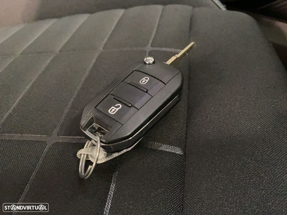 Citroën C3 1.2 PureTech Max - 23
