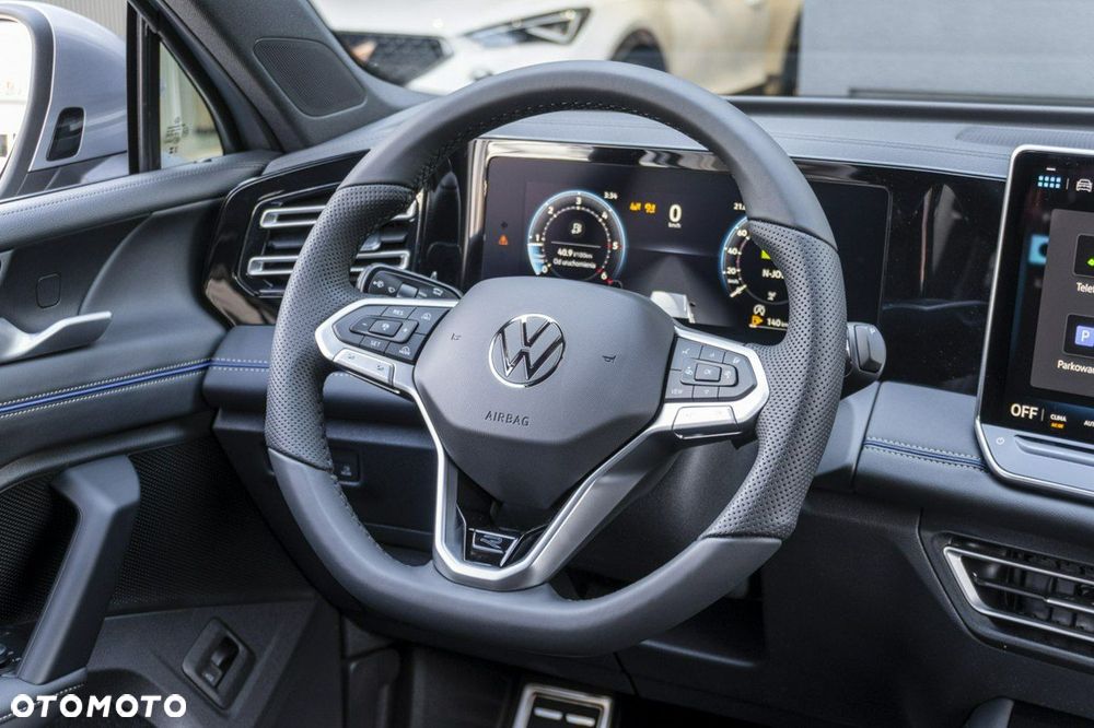 Volkswagen Tiguan - 16