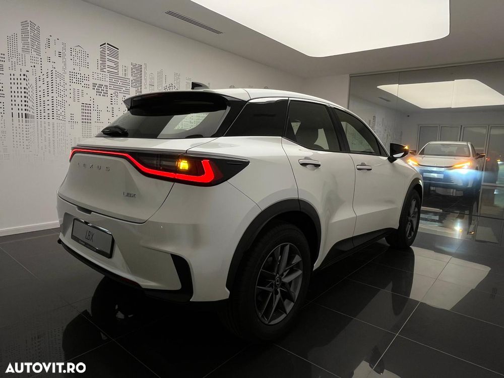 Lexus LBX 1.5 HEV 4x2 CVT Business - 5