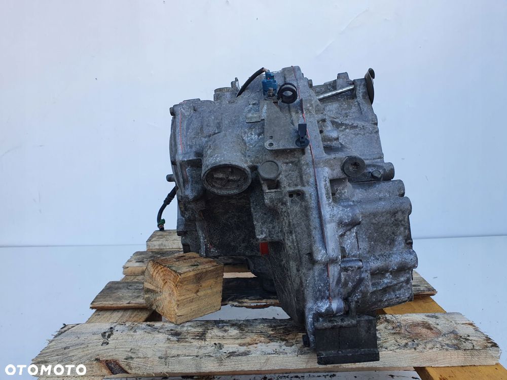 AUTOMATYCZNA SKRZYNIA BIEGÓW Volvo S80 2.4 20V BENZYNA _ 55-51SN 30681182 - 5